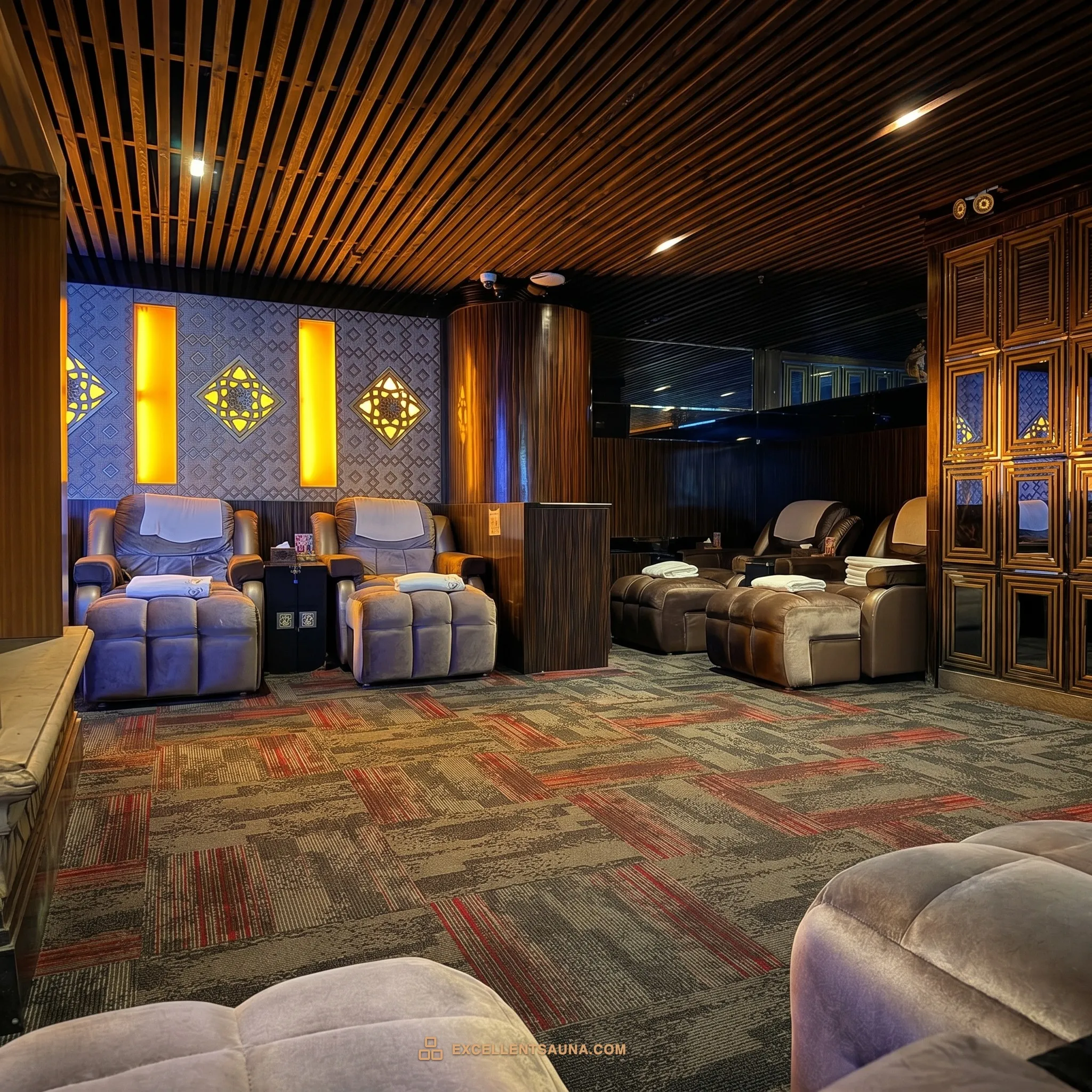 極品桑拿休息大廳沙發區